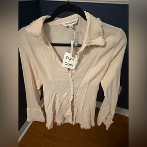Davi & Dani Light Pink Frayed Button-Up Blouse small